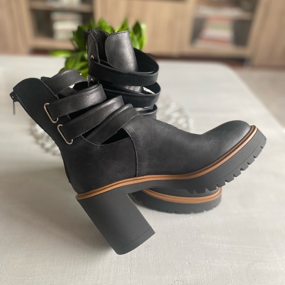 Free People Shoes | Jesse Cutout Boot | Black | Size 39 - Picture 11 of 13
